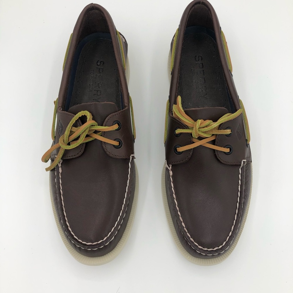 7
Sperry Authentic Original Leather Boat Shoes